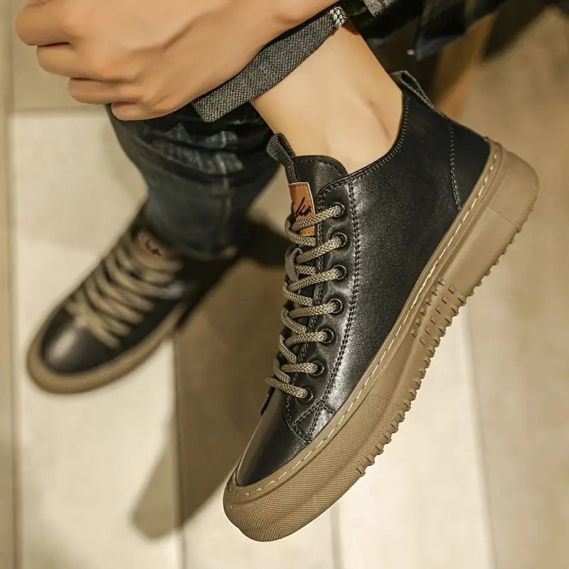 Crispus - スタイリッシュなカジュアルシューズ